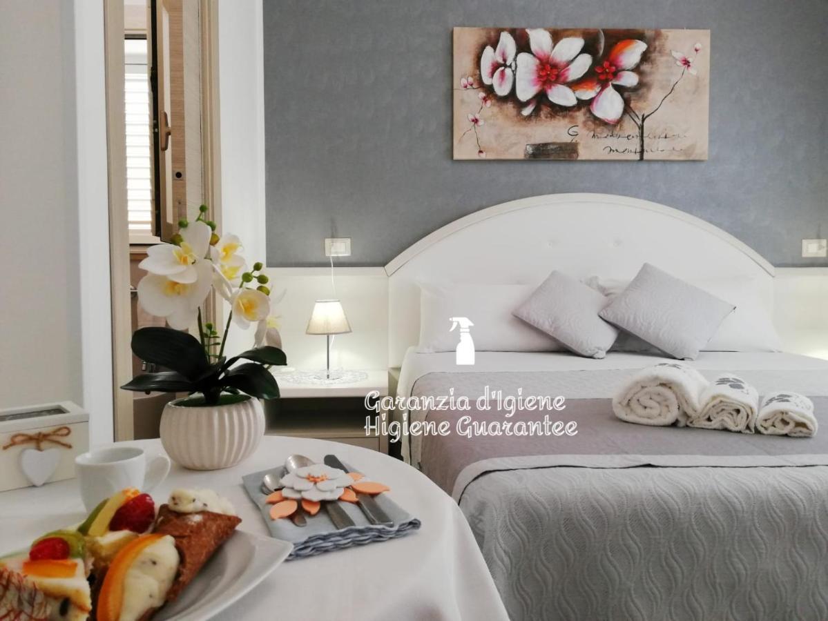 B&B Plaza Лампедуза Экстерьер фото